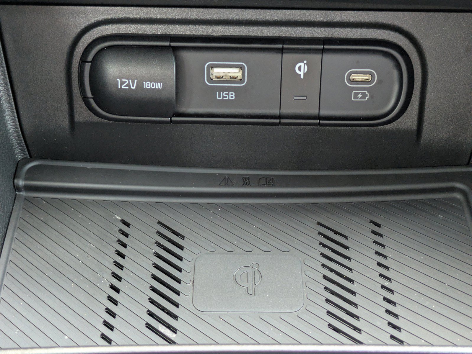Certified 2023 Kia Sportage EX FWD image 25