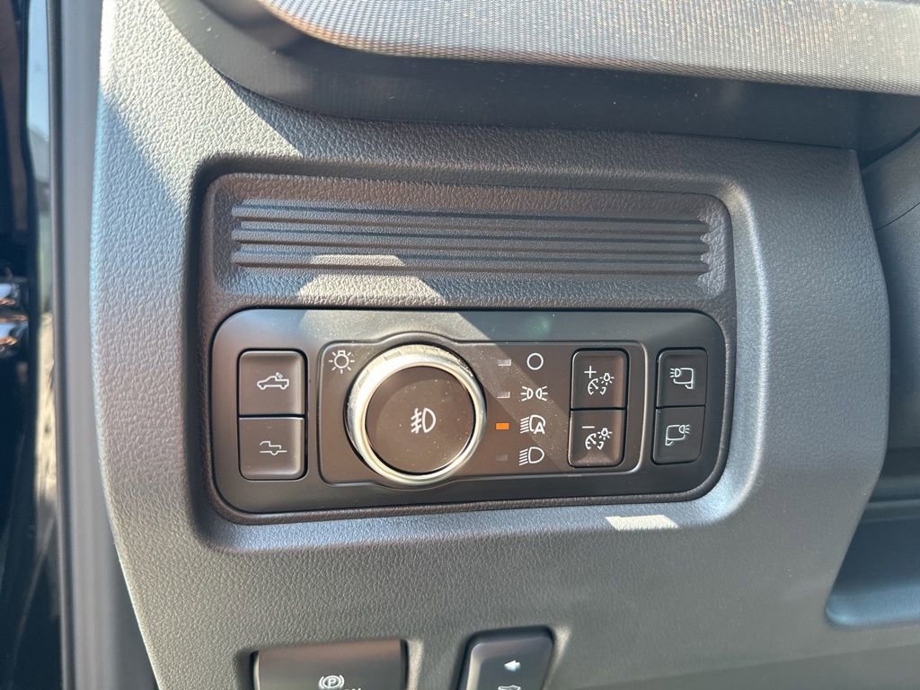 New 2026 Ford F350 Platinum image 17