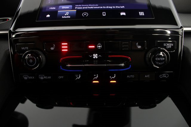 New 2025 Jeep Grand Cherokee L Altitude image 6