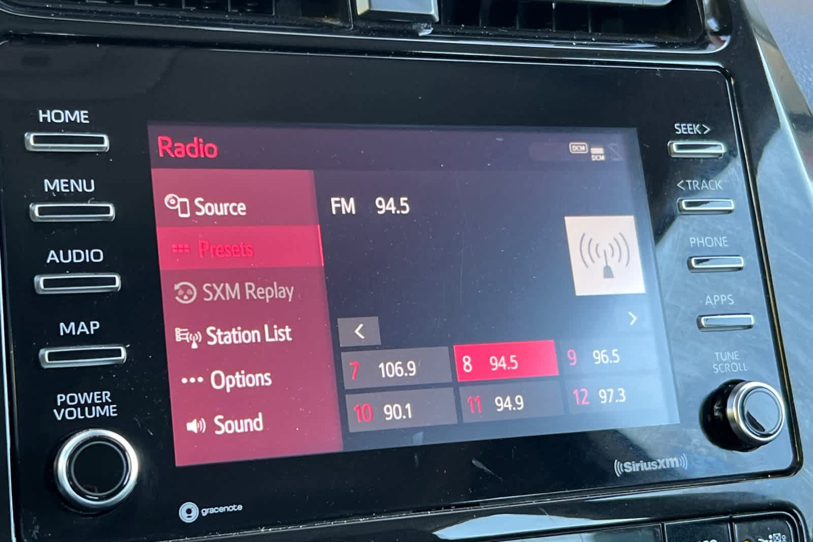 Used 2022 Toyota Prius LE FWD image 19