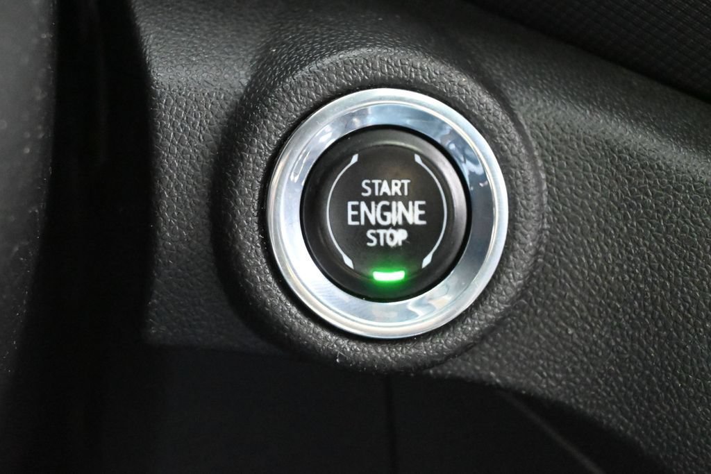 Used 2023 Chevrolet TrailBlazer RS w/ Sun and Liftgate Package FWD image 29