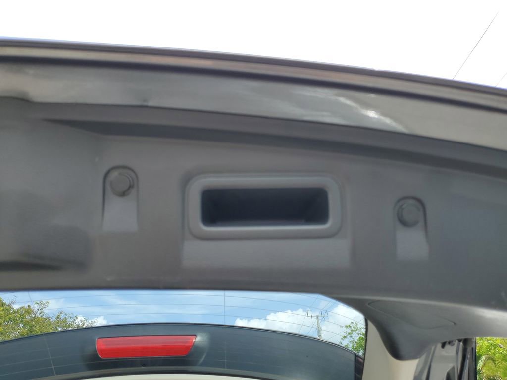 Used 2018 Nissan Murano SV FWD image 9