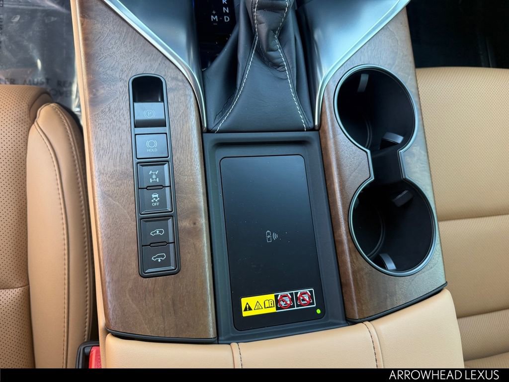 New 2026 Lexus LX 600 4WD w/ Luxury Package image 21