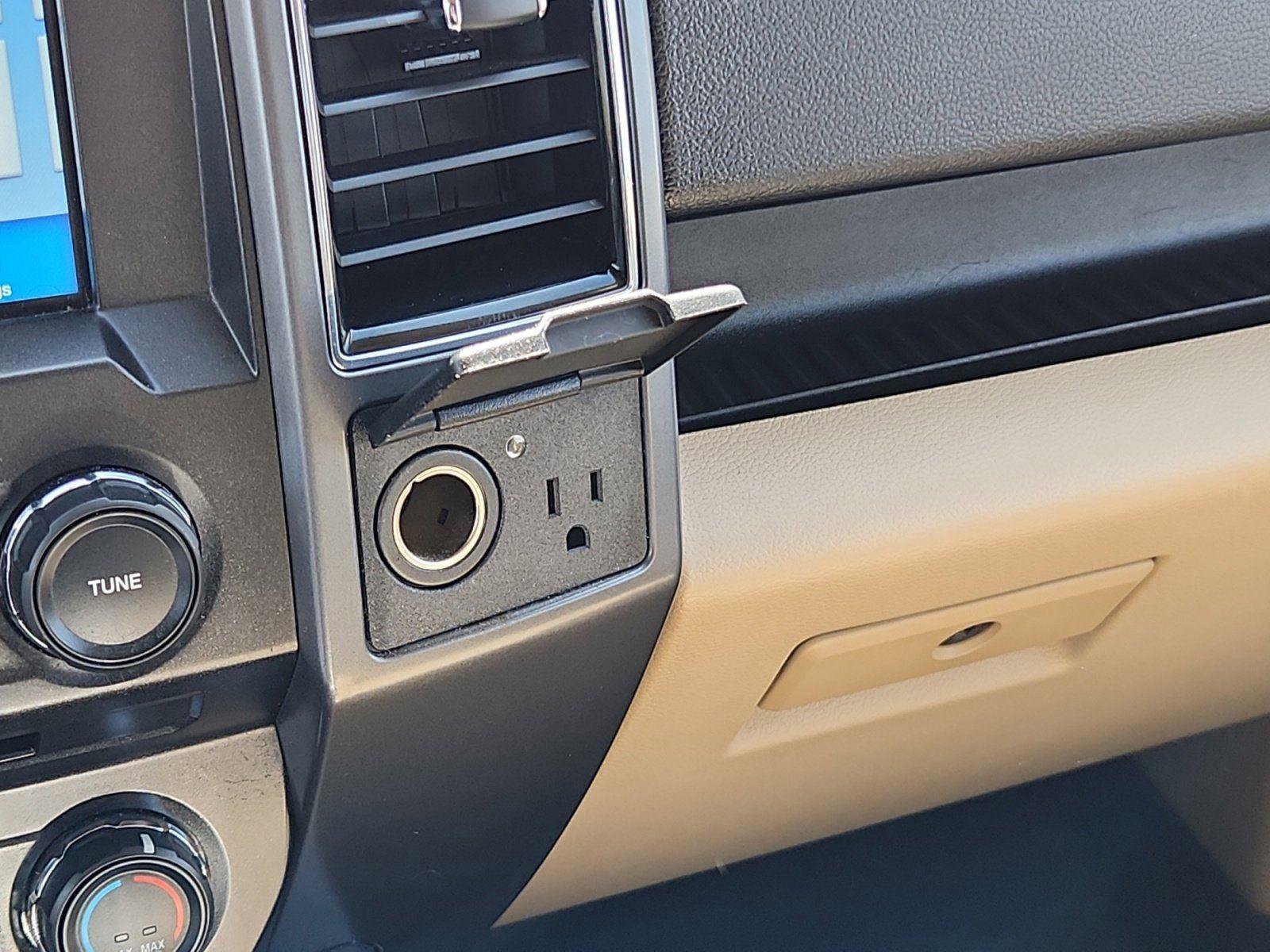 Used 2018 Ford F150 XLT w/ Equipment Group 302A Luxury image 26