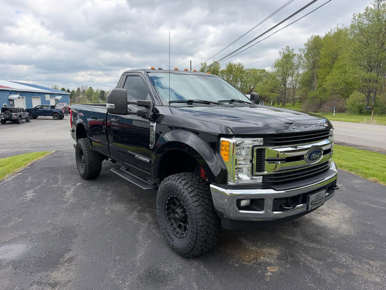 Used 2017 Ford F350 XLT w/ XLT Value Package AWD/4WD image 2