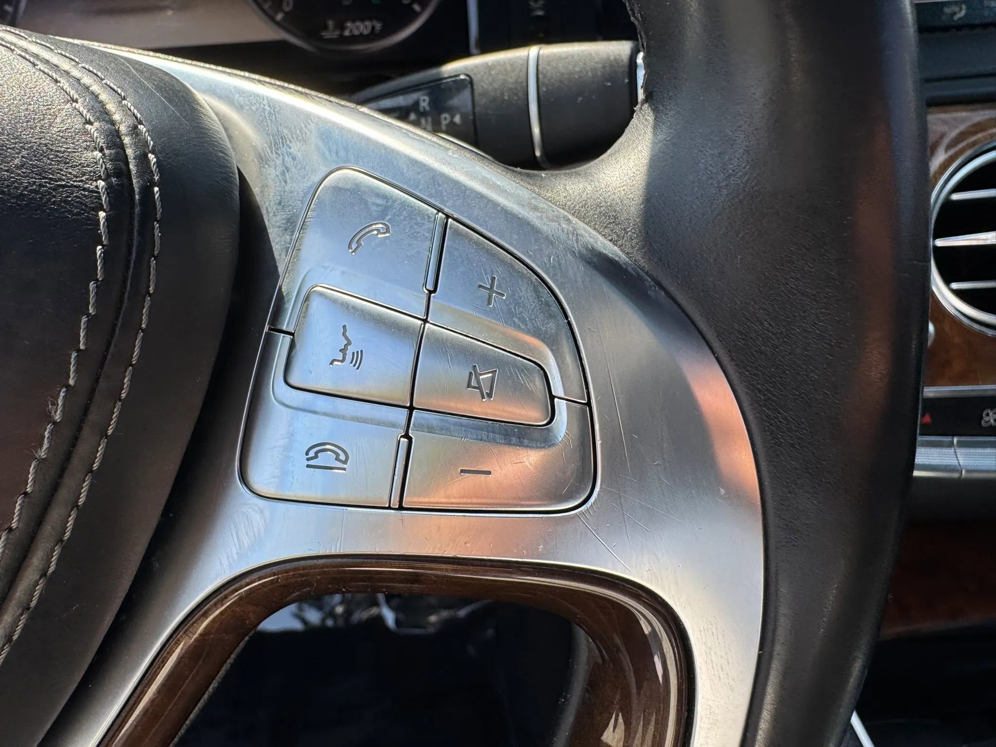 Used 2014 Mercedes-Benz S 550 Sedan image 18