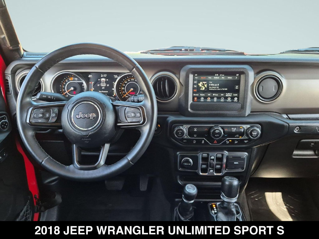 Used 2018 Jeep Wrangler Unlimited Sport S AWD/4WD image 13