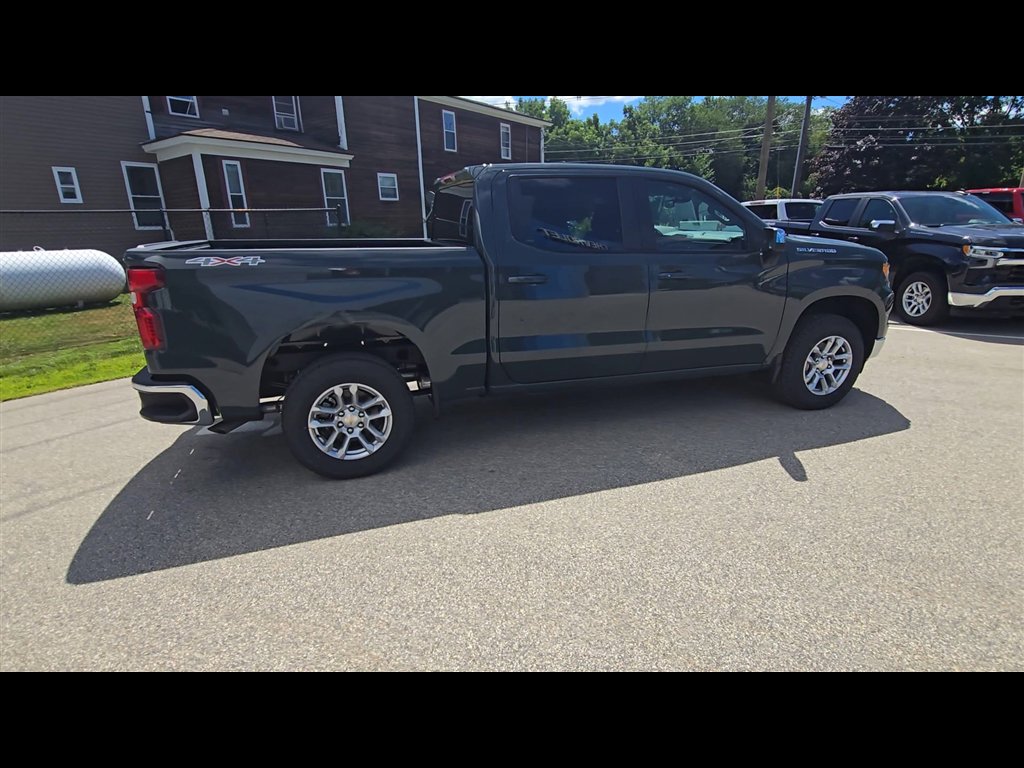 New 2025 Chevrolet Silverado 1500 LT image 9