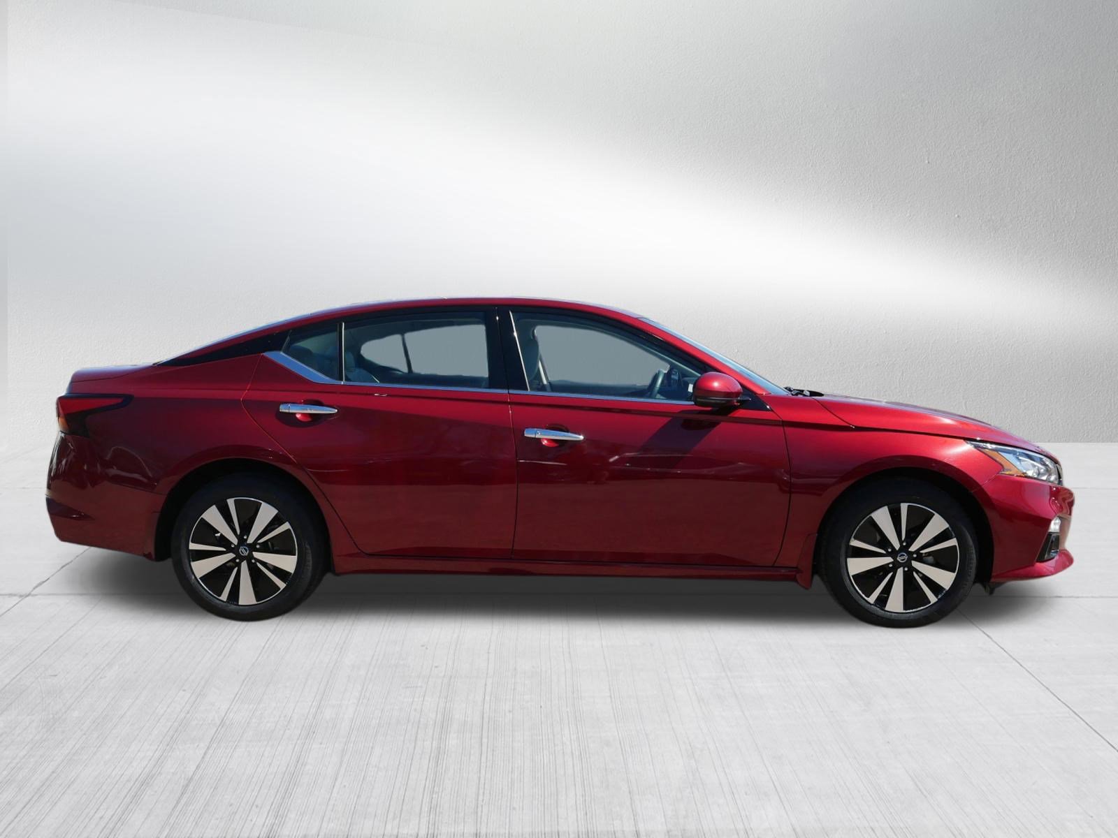 Certified 2022 Nissan Altima 2.5 SL AWD/4WD image 8