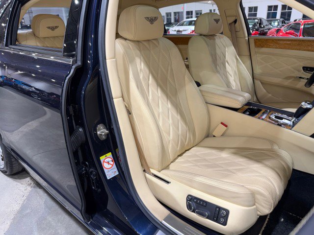 Used 2015 Bentley Flying Spur W12 image 68