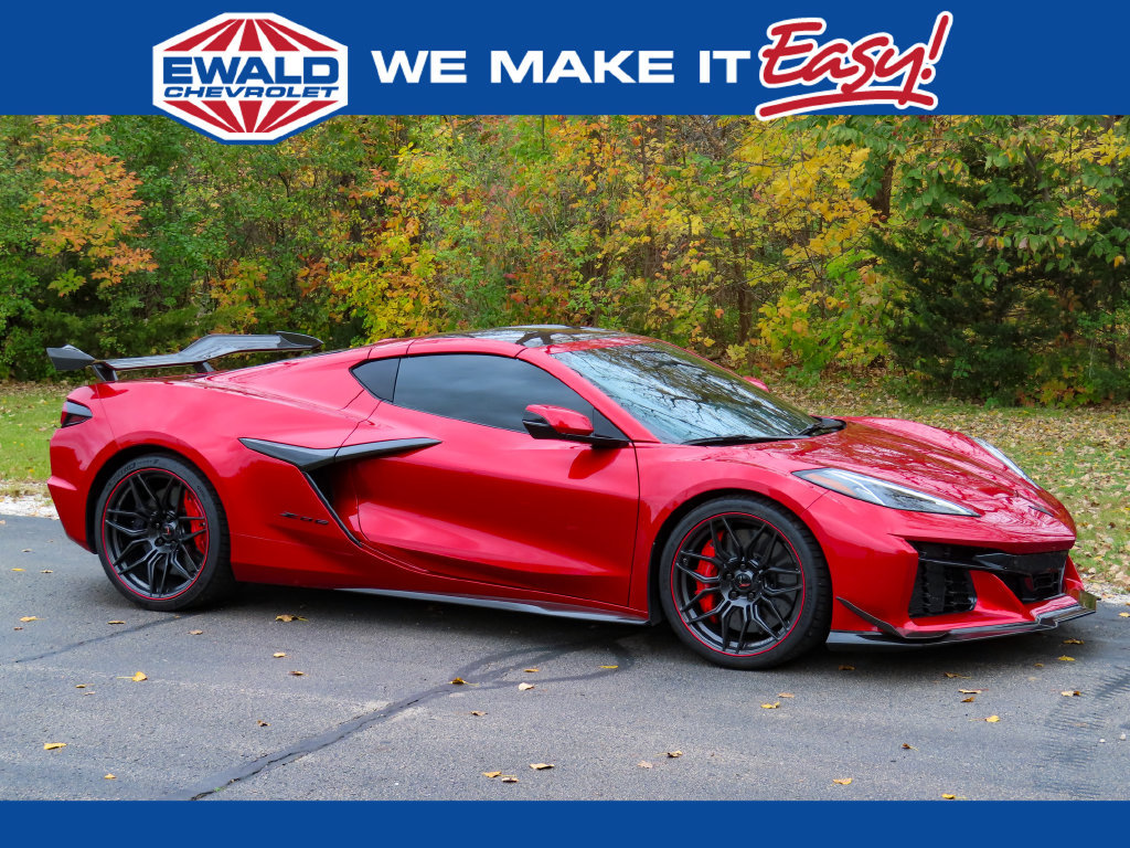 Certified 2024 Chevrolet Corvette Z06 w/ Z07 Performance Package RWD image 1