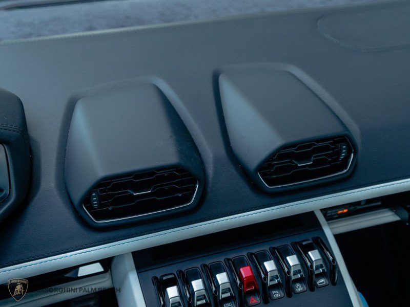 Used 2023 Lamborghini Huracan EVO RWD image 14