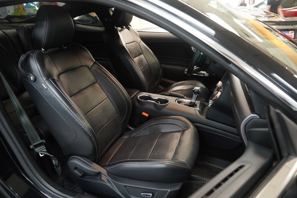 Used 2019 Ford Mustang Premium w/ Equipment Group 201A RWD image 29
