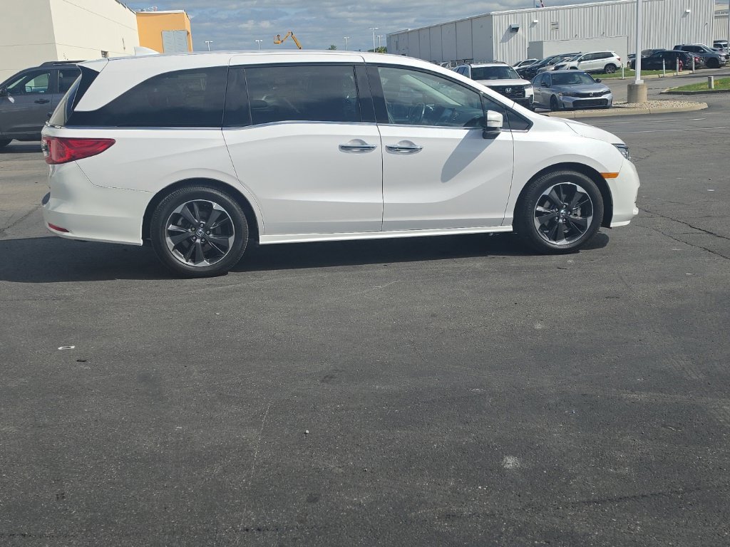 Certified 2024 Honda Odyssey Elite image 10
