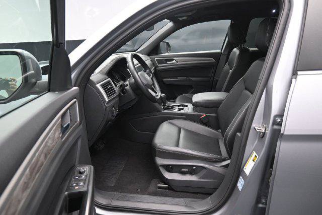 Used 2020 Volkswagen Atlas Cross Sport SE AWD/4WD image 9