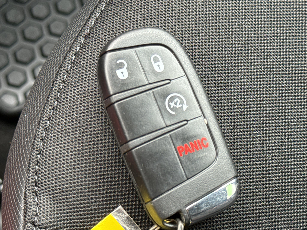 Used 2022 Jeep Renegade Trailhawk w/ Trailer Tow Group image 36