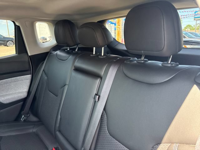 Used 2022 Jeep Compass Latitude w/ Sun and Sound Group AWD/4WD image 22
