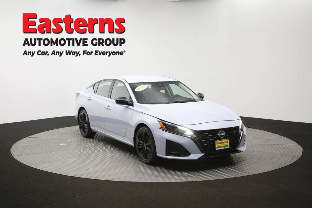 Used 2023 Nissan Altima 2.5 SR FWD image 53