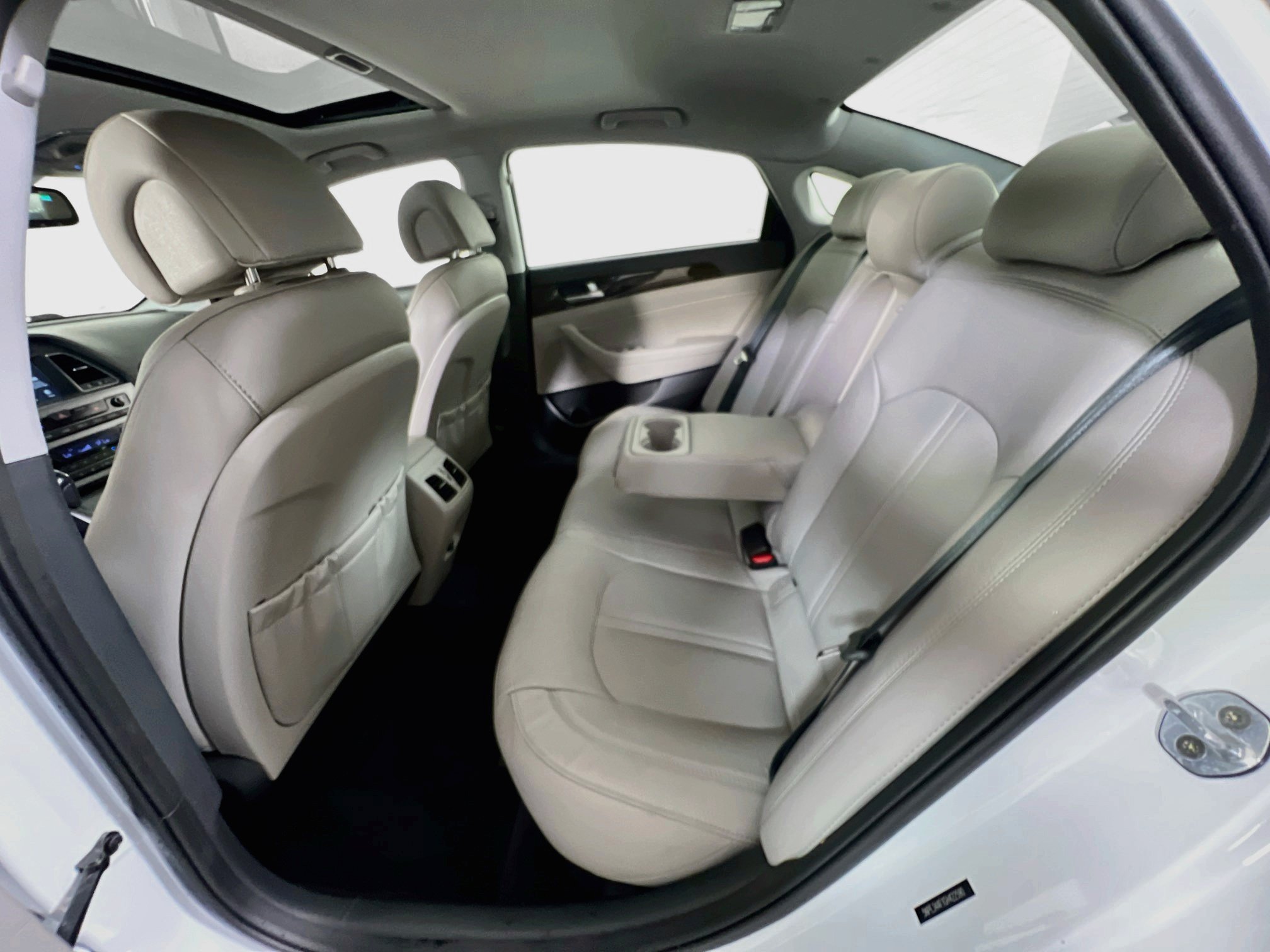 Used 2016 Hyundai Sonata Limited w/ Cargo Package FWD image 24