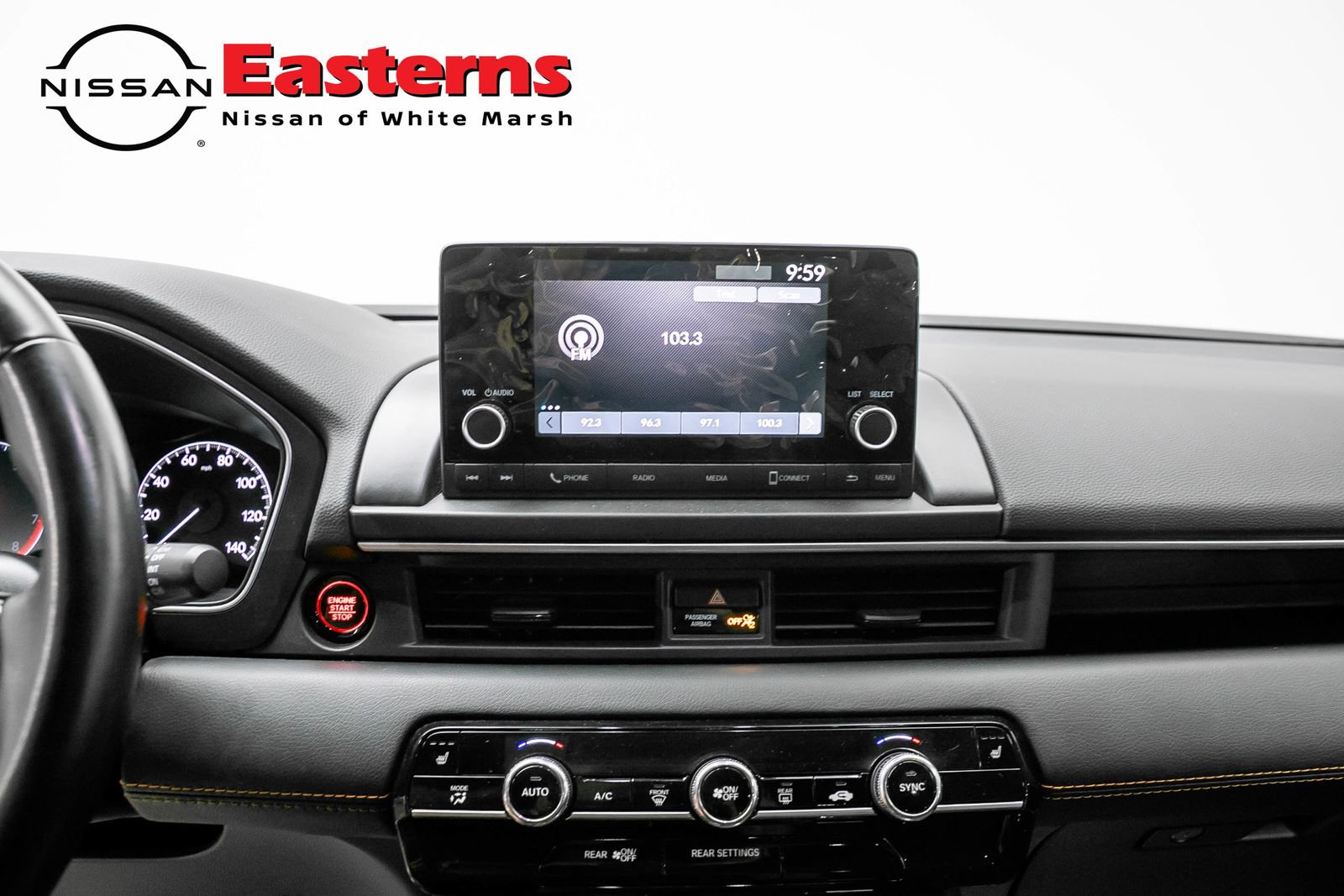 Used 2023 Honda Pilot Sport image 11