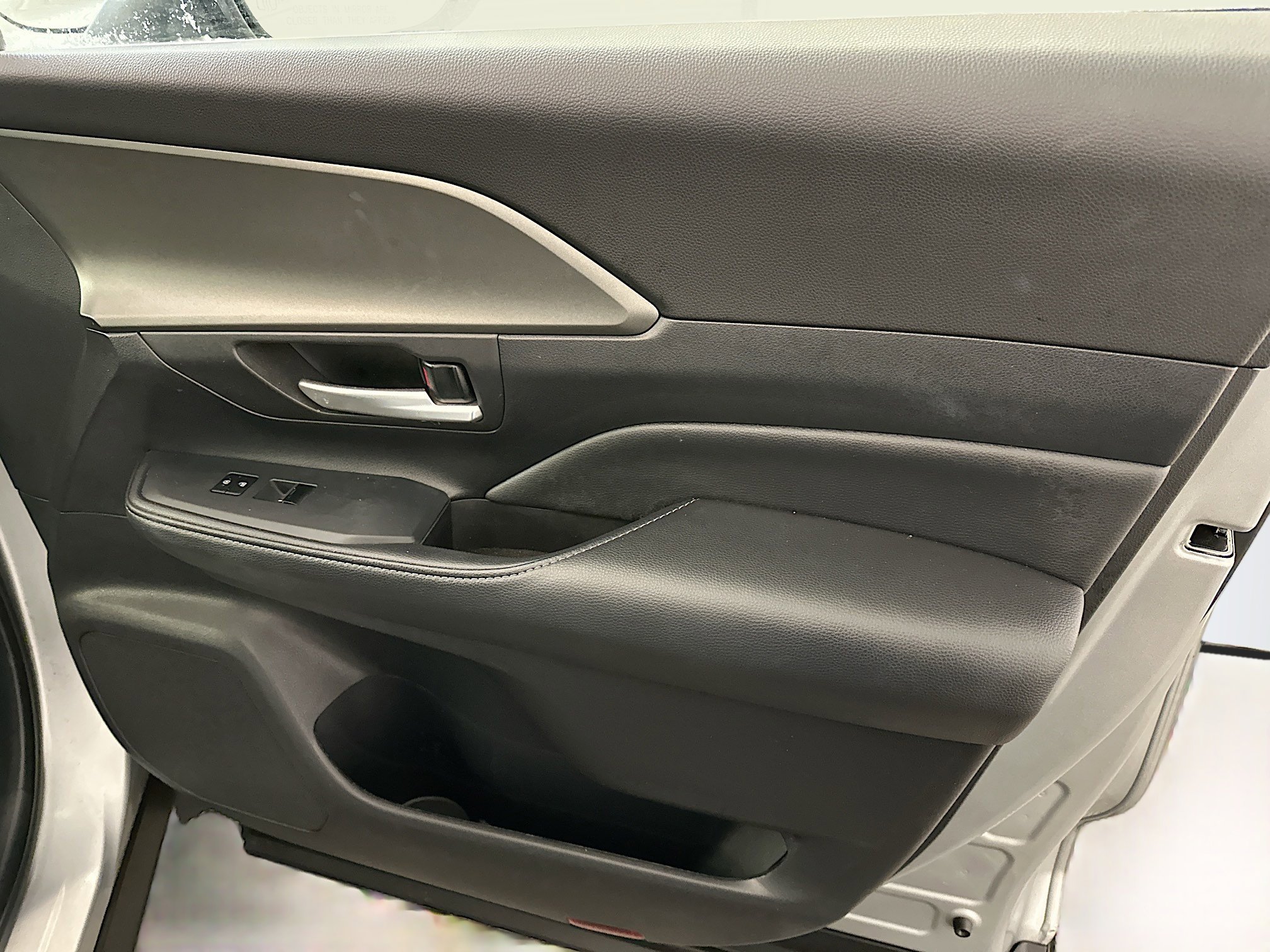 Used 2025 Toyota Grand Highlander AWD image 35