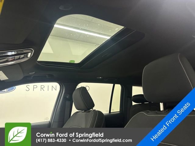 Used 2025 Jeep Grand Cherokee Laredo X w/ Luxury Tech Group I image 20