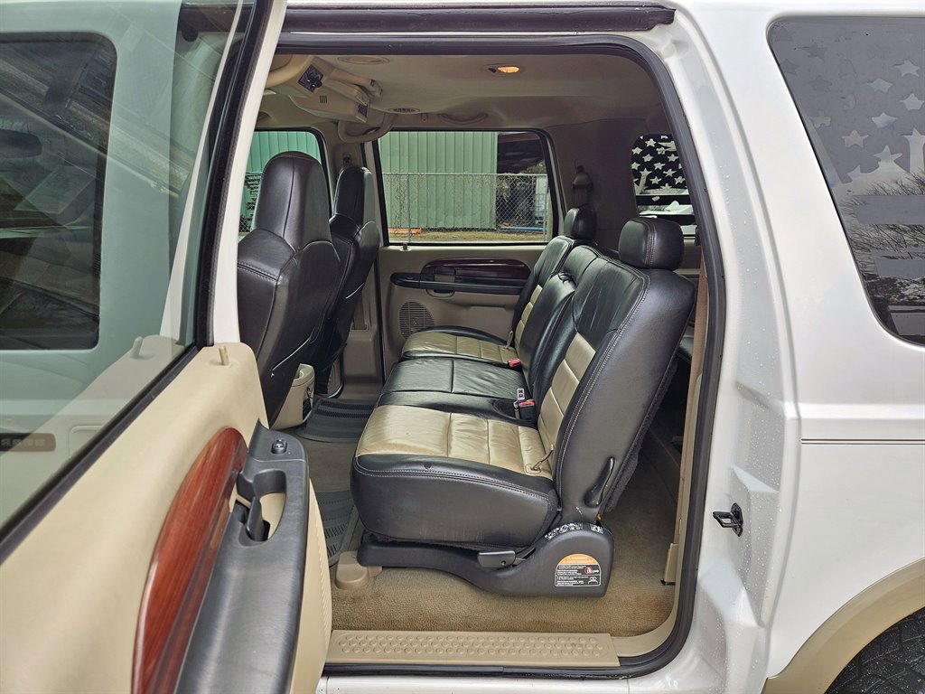 Used 2005 Ford Excursion Eddie Bauer image 7