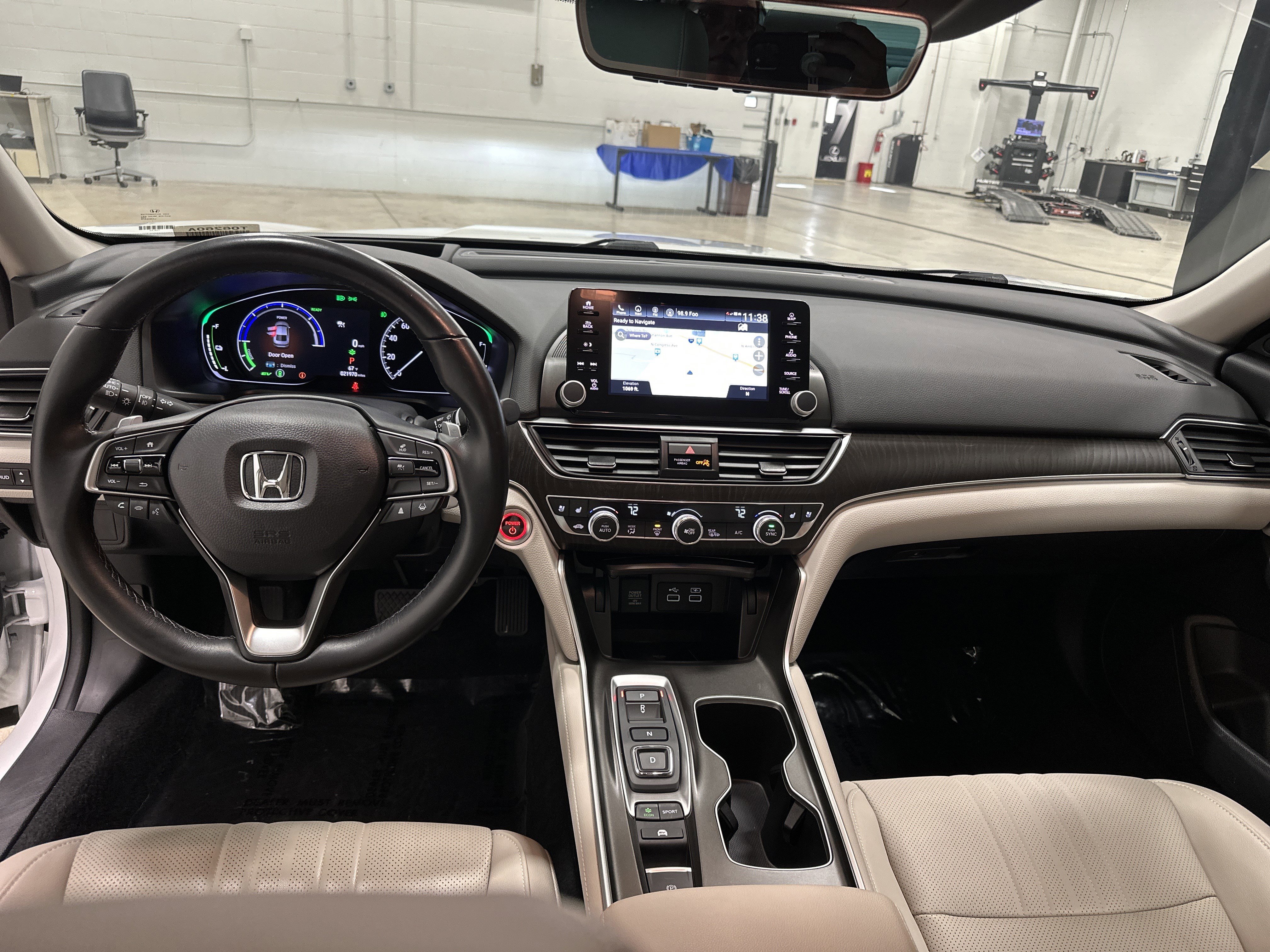 Used 2022 Honda Accord Touring image 29