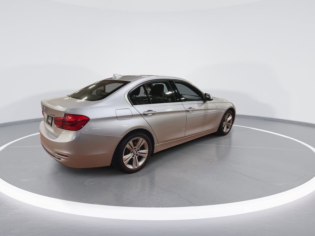 Used 2017 BMW 330i xDrive Sedan image 8