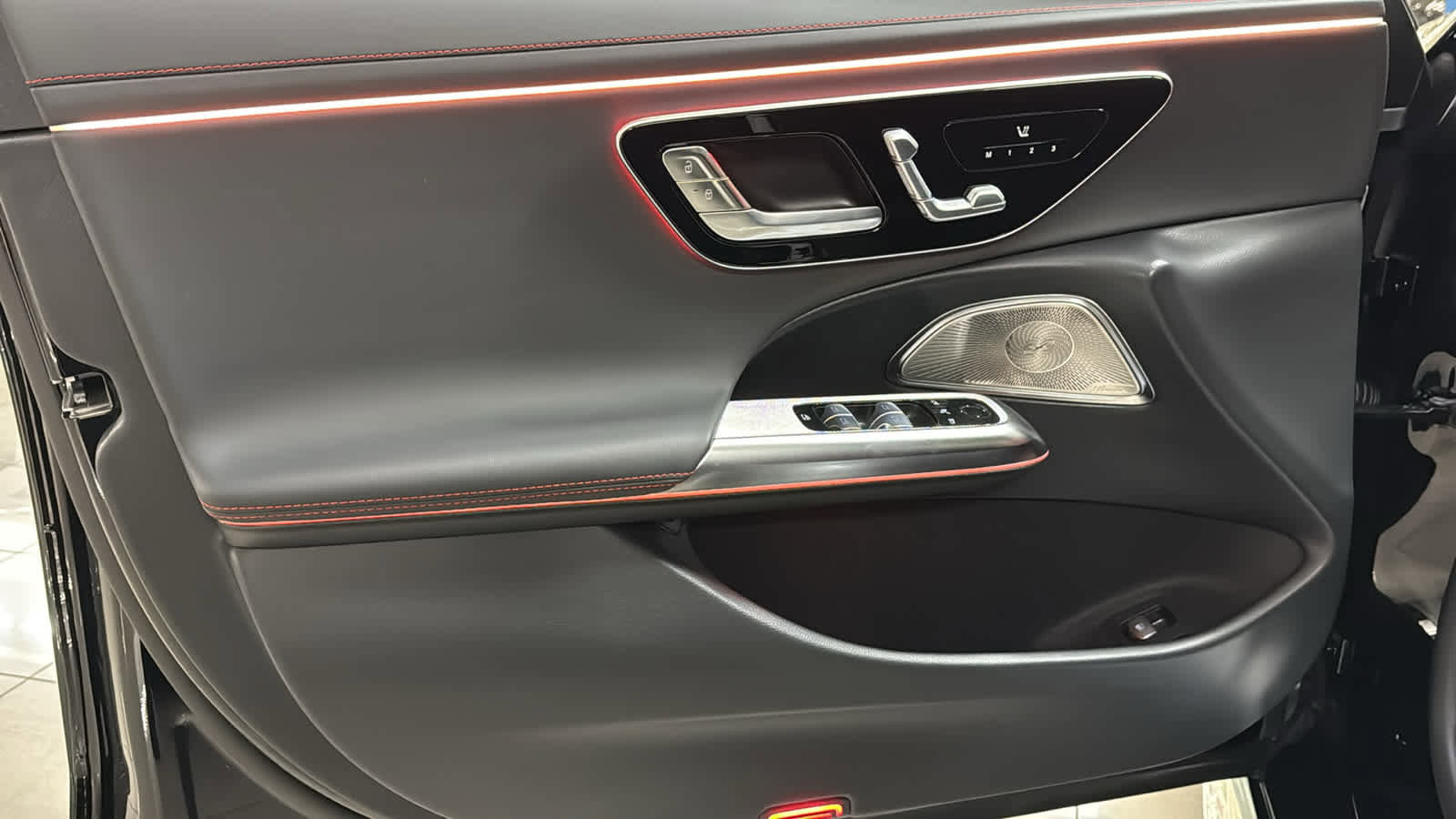 New 2026 Mercedes-Benz E 53 AMG e 4MATIC Sedan image 15