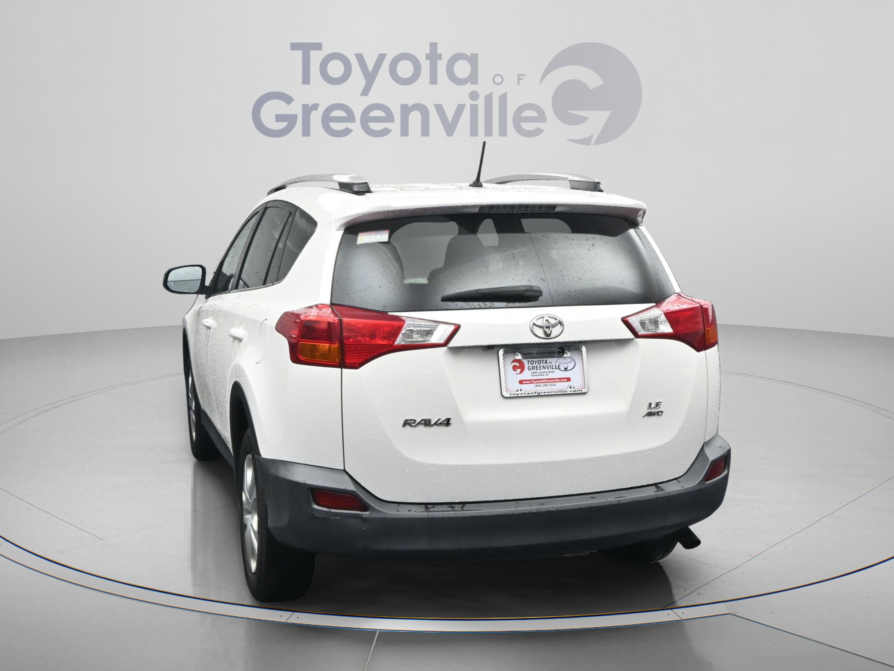 Used 2015 Toyota RAV4 LE AWD/4WD image 10