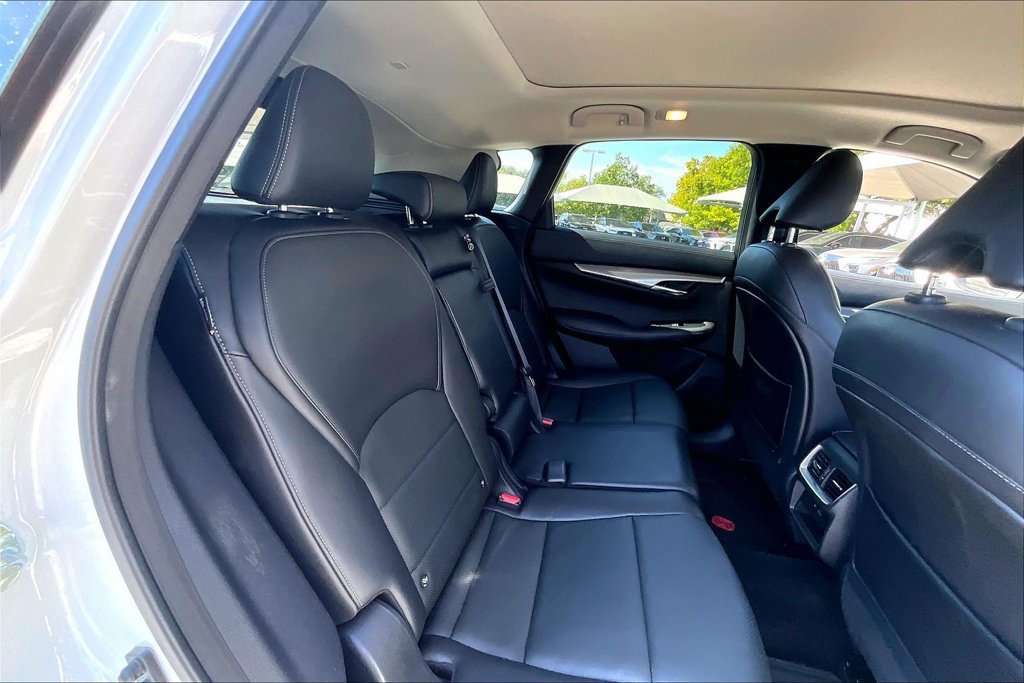 Used 2023 INFINITI QX50 Luxe FWD image 35