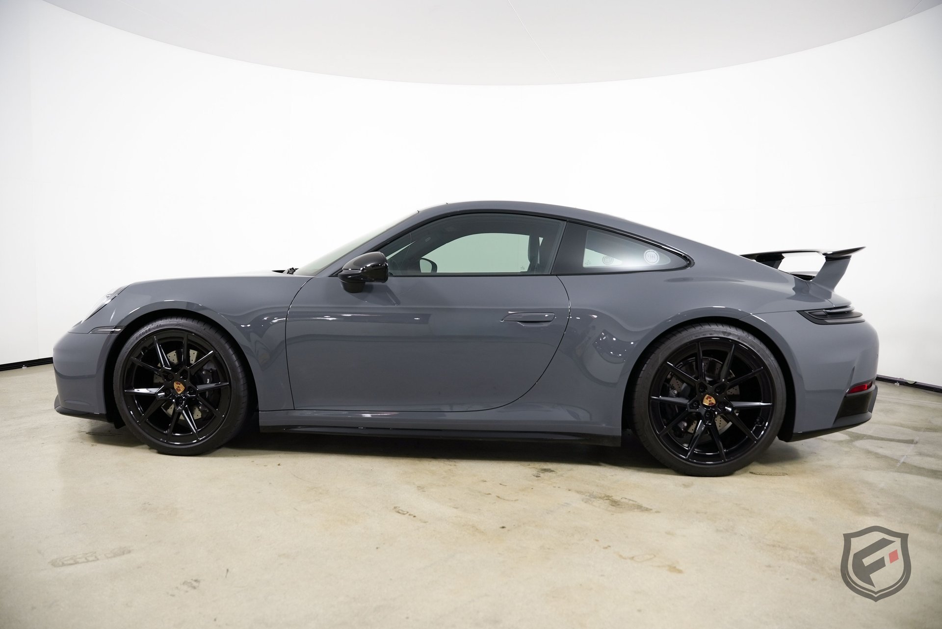Used 2025 Porsche 911 Carrera RWD image 6