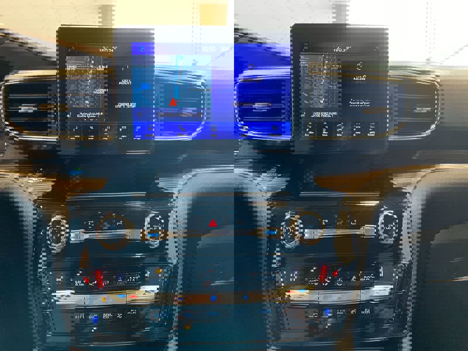 Used 2021 Ford Explorer Limited image 12