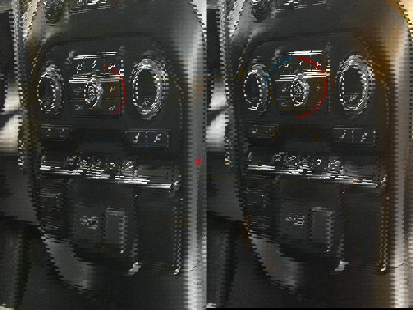 Used 2021 Chevrolet Silverado 3500 LT w/ Convenience Package image 17