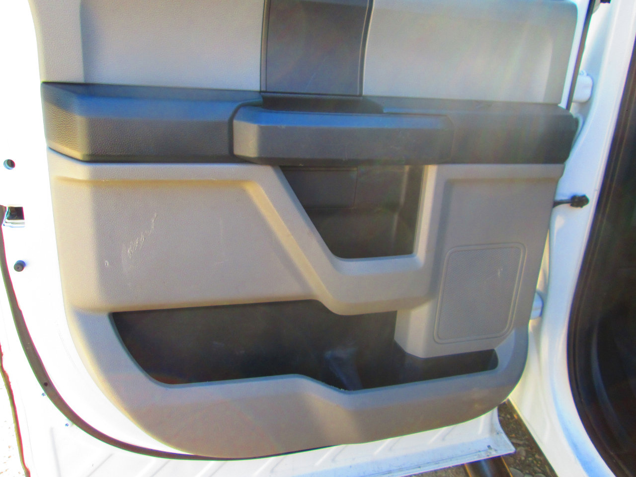 Used 2018 Ford F150 XL w/ Equipment Group 101A Mid image 10