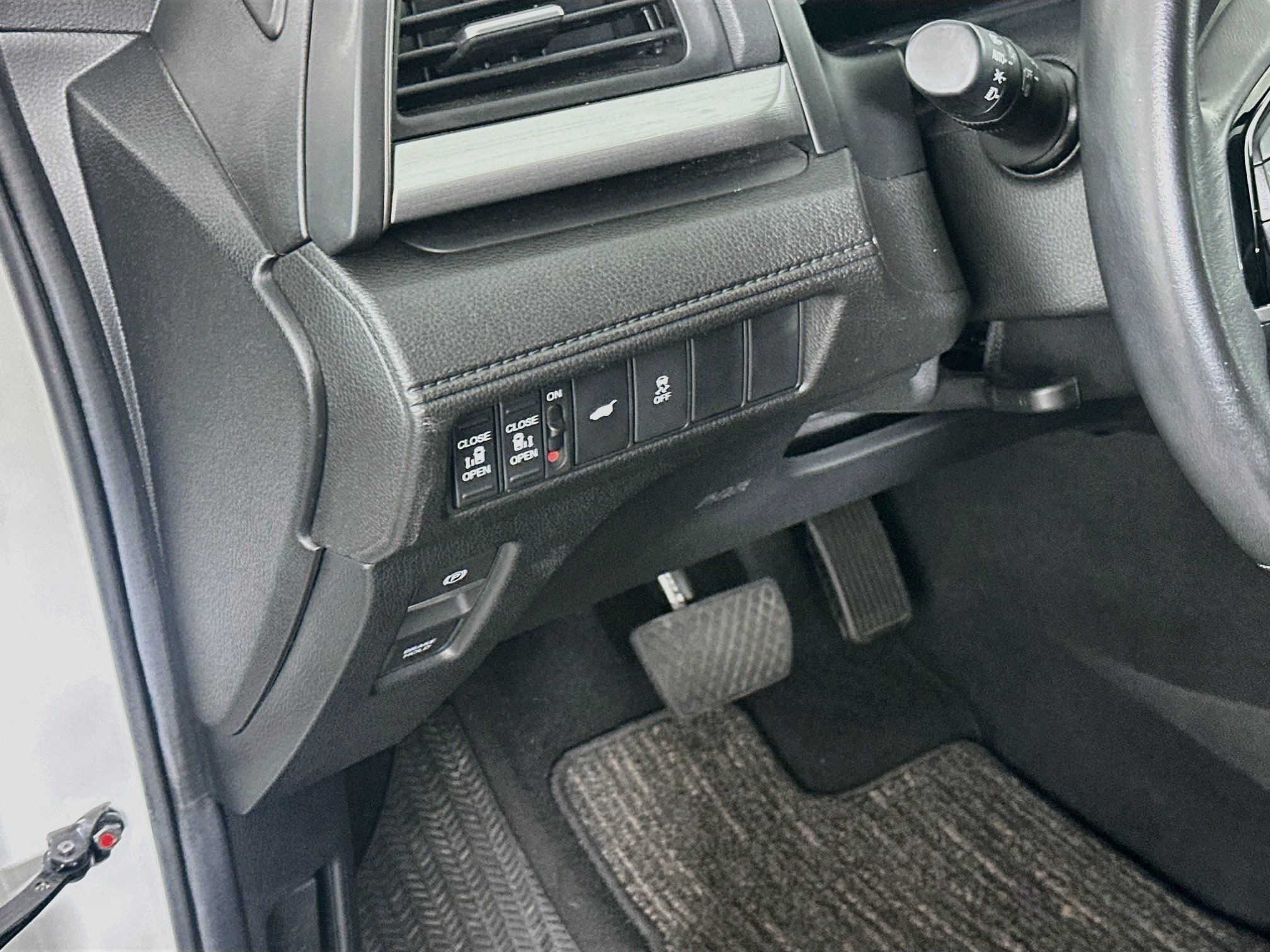 Used 2025 Honda Odyssey EX-L image 17