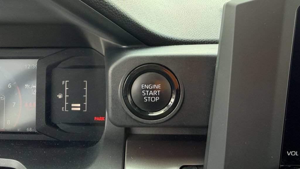 Used 2024 Toyota Tacoma SR5 AWD/4WD image 20