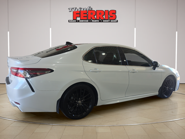 Used 2022 Toyota Camry XSE AWD/4WD image 5