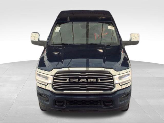 Used 2024 RAM 2500 Laramie AWD/4WD image 3