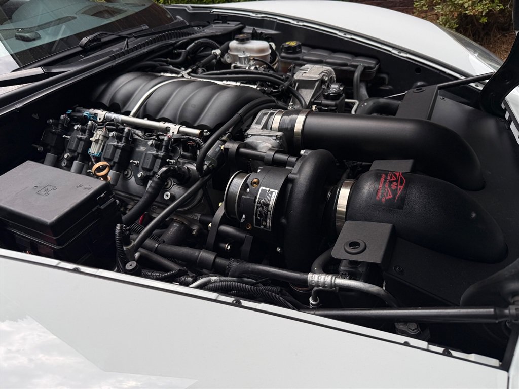 Used 2013 Chevrolet Corvette Grand Sport w/ 4LT Preferred Equipment Group RWD image 63