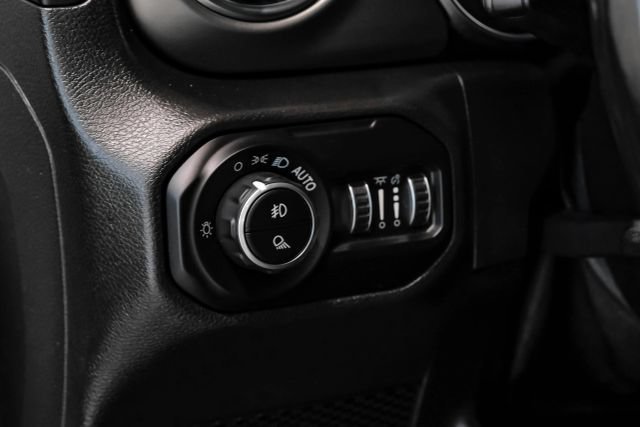 Used 2021 Jeep Gladiator Rubicon w/ LED Lighting Group AWD/4WD image 24