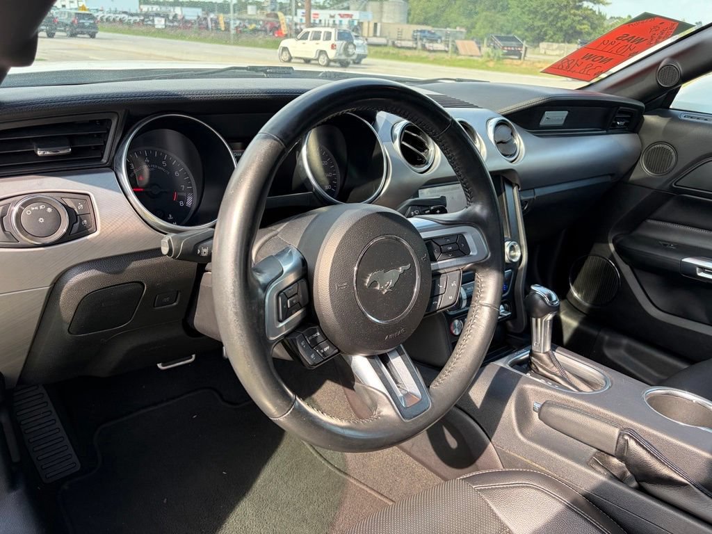 Used 2022 Ford Mustang GT Premium RWD image 13