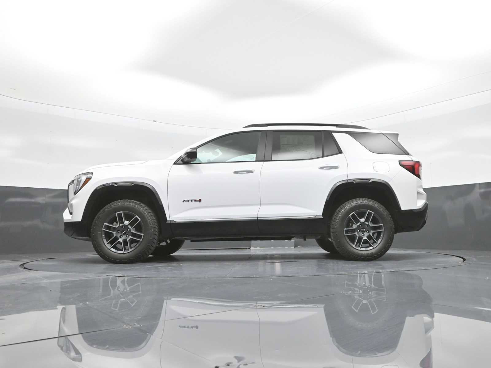 New 2026 GMC Terrain AT4 w/ Technology Package II AWD/4WD image 33