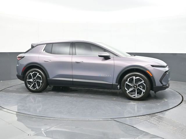 New 2026 Chevrolet Equinox EV LT image 17