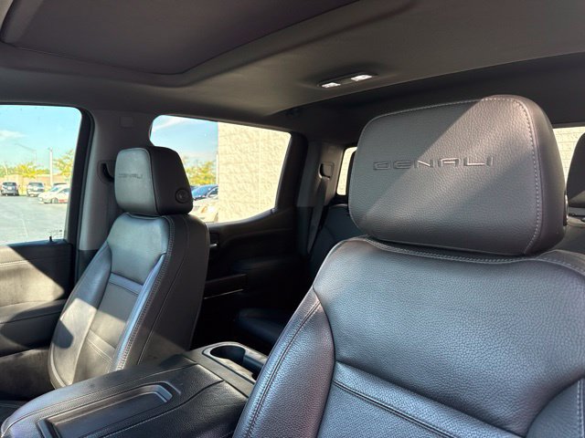 Used 2020 GMC Sierra 1500 Denali w/ Denali Ultimate Package AWD/4WD image 12