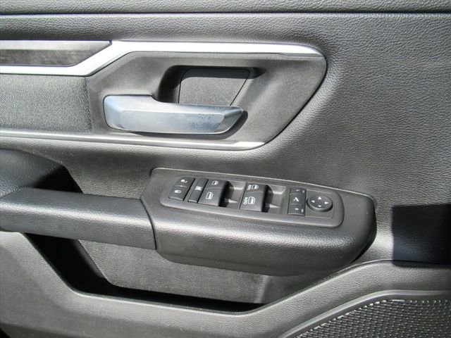 Used 2022 RAM 1500 Big Horn AWD/4WD image 18