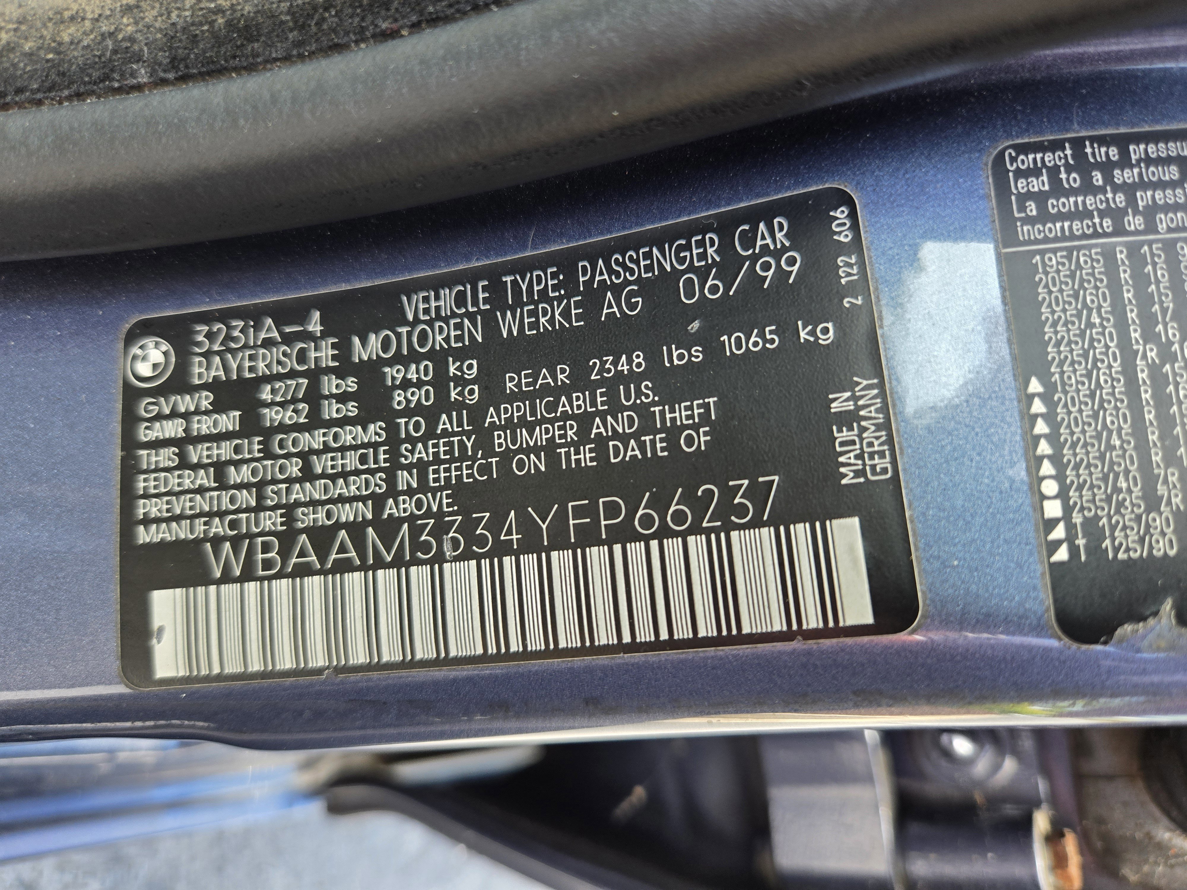 Used 2000 BMW 323i Sedan RWD image 31