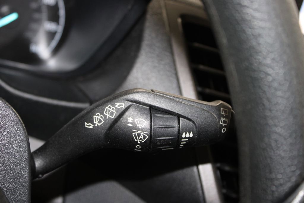 Used 2020 Ford Transit Connect XL image 35