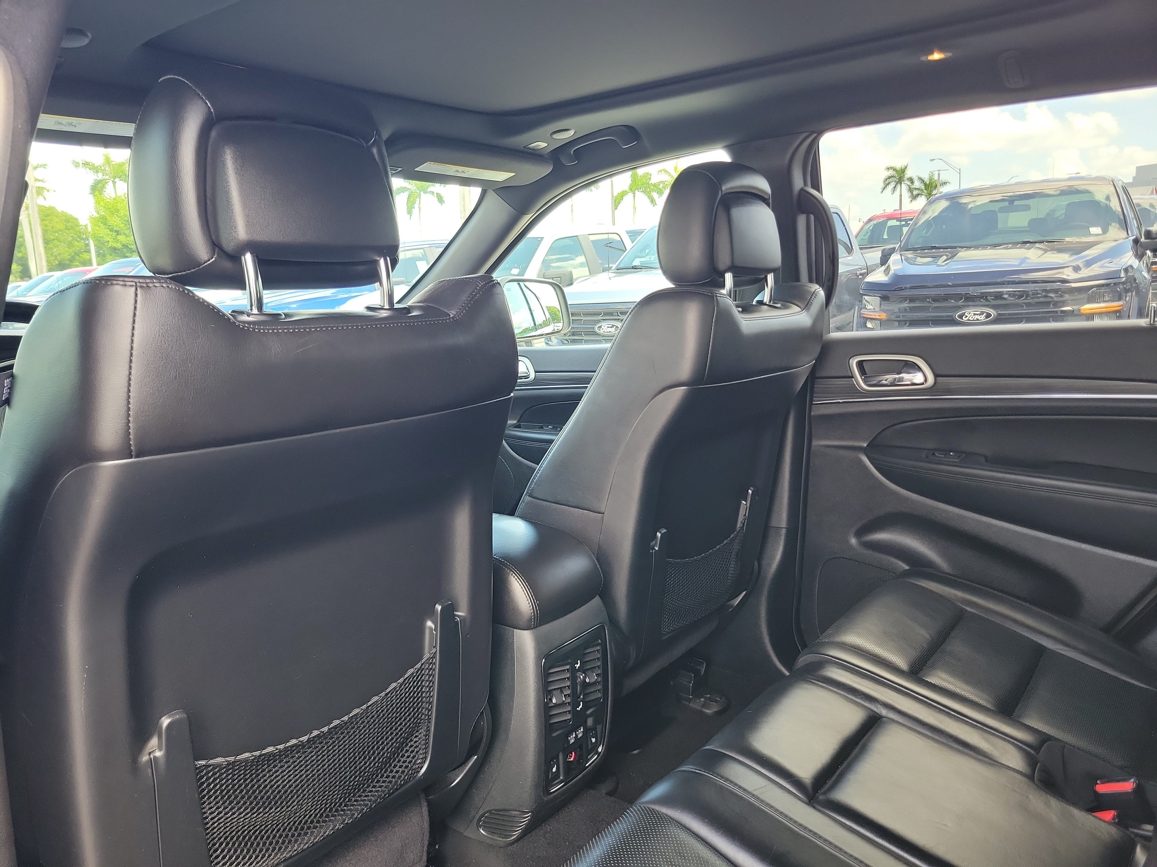 Used 2021 Jeep Grand Cherokee Limited w/ Luxury Group II RWD image 14